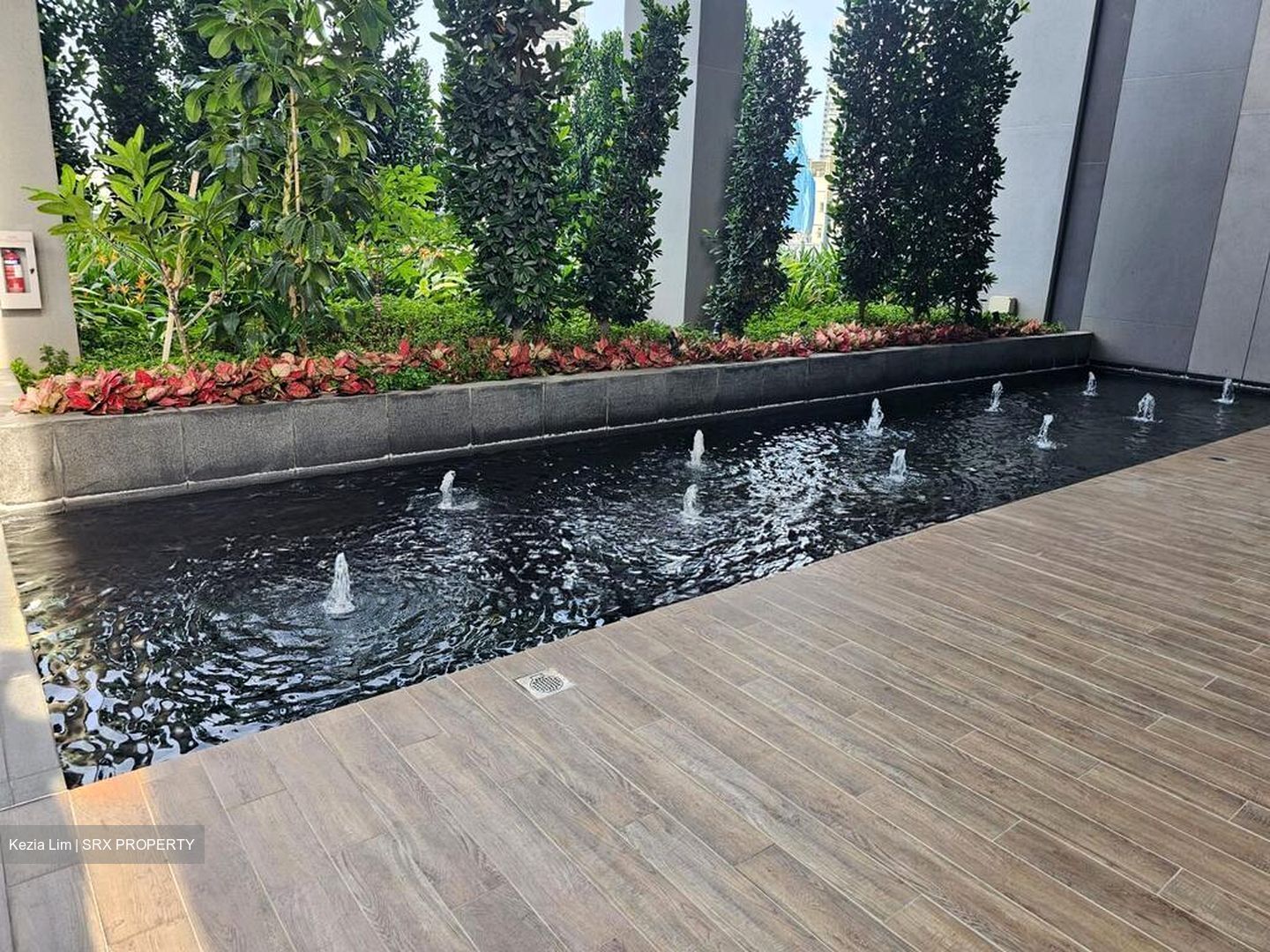 Arc 380 (D8), Office #498168071